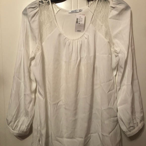 White blouse with lace detail - Picture 1 of 6